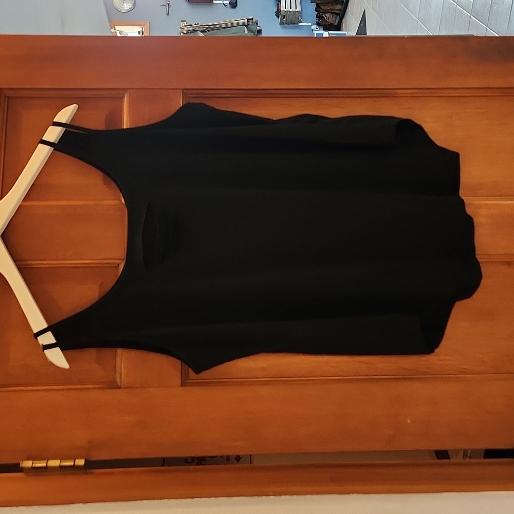 Cut out tank
